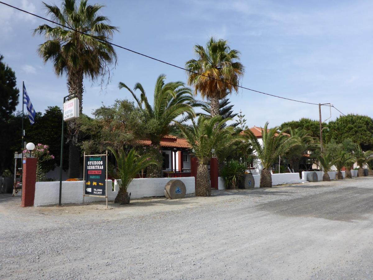 Studios Resbithas Githio Habitación foto
